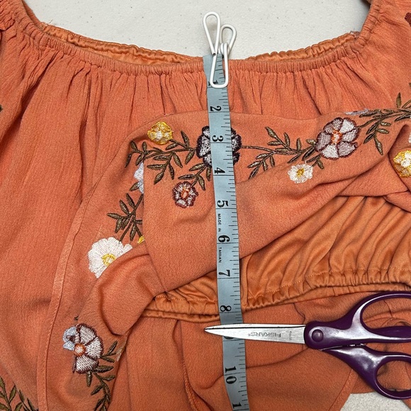 FOREVER 21 Burnt Orange Off the Shoulder Floral Design Crop Top Blouse Medium - Picture 13 of 13